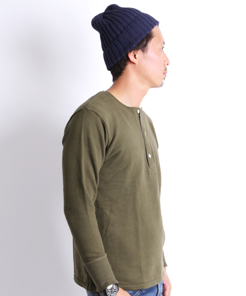 Denime(ドゥニーム)の「MILITARY HENLY NECK CUTSEW/ミリタリーヘンリーネックカットソー(Tシャツ/カットソー・メンズ・ネイビー/オフホワイト/オリーブ・MEDIUM/SMALL/LARGE)」の4枚目の写真