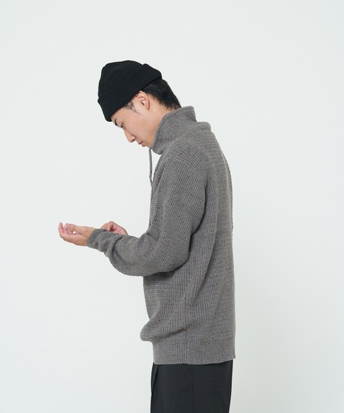 CORISCO(コリスコ)の「MIXニット変形タートルネック(M1)(ニット/セーター・メンズ・アイボリー/グレー/ブラック/ベージュ・X-LARGE/MEDIUM/LARGE)」の10枚目の写真