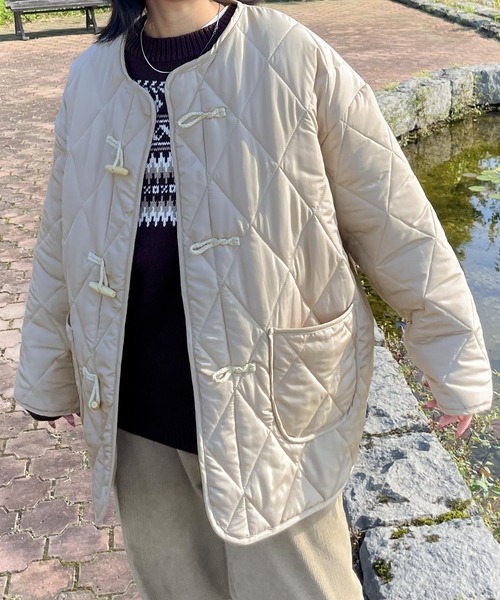 Chillfar（チルファー）の「ダッフルキルティングコート（ダウンジャケット/コート・レディース・ベージュ/ネイビー/ブラウン/アイボリー/カーキ・FREE）」の12枚目の写真