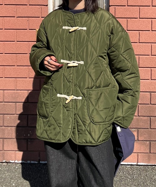 Chillfar（チルファー）の「ダッフルキルティングコート（ダウンジャケット/コート・レディース・ベージュ/ネイビー/ブラウン/アイボリー/カーキ・FREE）」の19枚目の写真