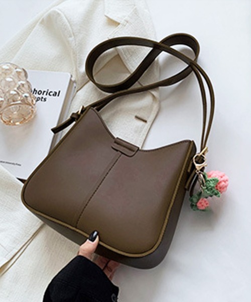 Amulet（アミュレット）の「フェイクレザーショルダーバッグ（ショルダーバッグ・レディース・ブラック/ホワイト/ブラウン・FREE）」の9枚目の写真