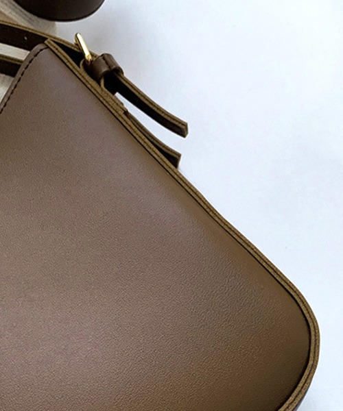 Amulet（アミュレット）の「フェイクレザーショルダーバッグ（ショルダーバッグ・レディース・ブラック/ホワイト/ブラウン・FREE）」の13枚目の写真