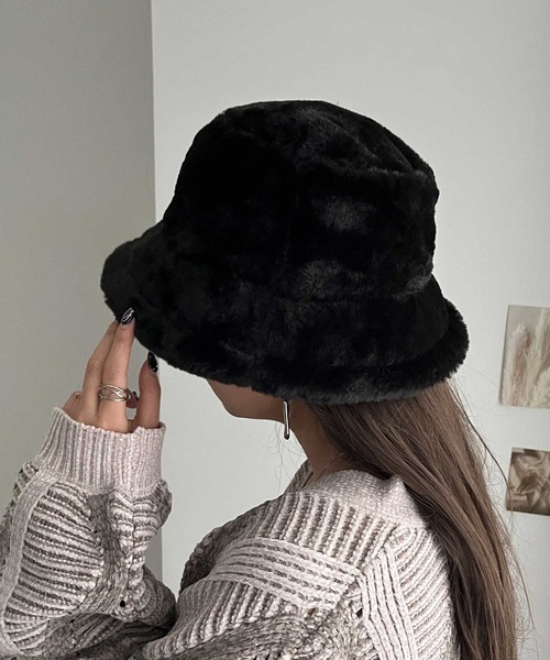 GeeRA（ジーラ）の「フェイクファーバケットハット（ハット・レディース・アイボリー/ブラック・FREE）」の2枚目の写真