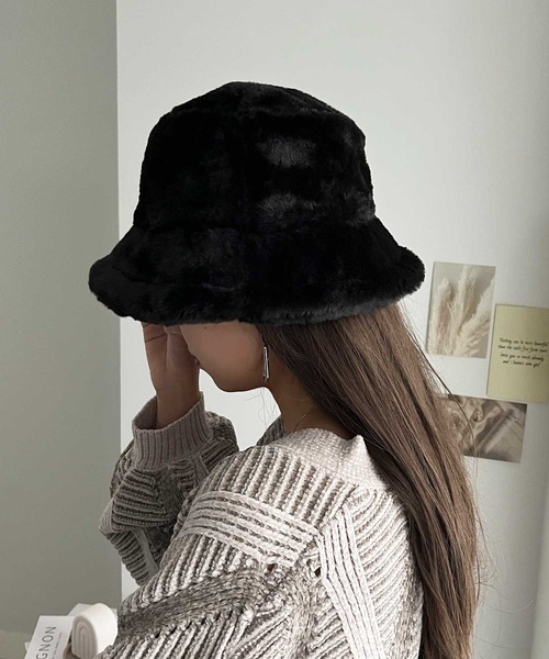 GeeRA（ジーラ）の「フェイクファーバケットハット（ハット・レディース・アイボリー/ブラック・FREE）」の5枚目の写真