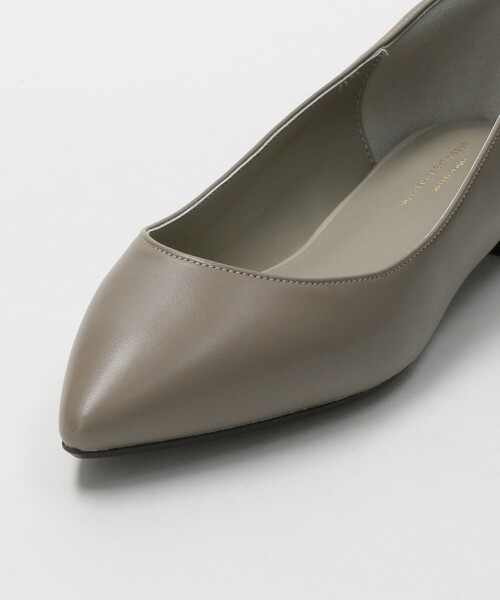 green label relaxing(グリーンレーベルリラクシング)の「ポインテッド フラットシューズ / パンプス (1.5cm)- 撥水 -(パンプス・レディース・シルバー/ブラック/オフホワイト/グレー・22.5cm/23.5cm/24cm/24.5cm/25.5cm/25cm/23cm/22cm)」の21枚目の写真