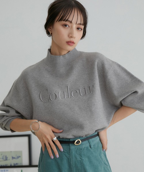 VIS（ビス）の「プチハイネックロゴ刺繍ニット（ニット/セーター