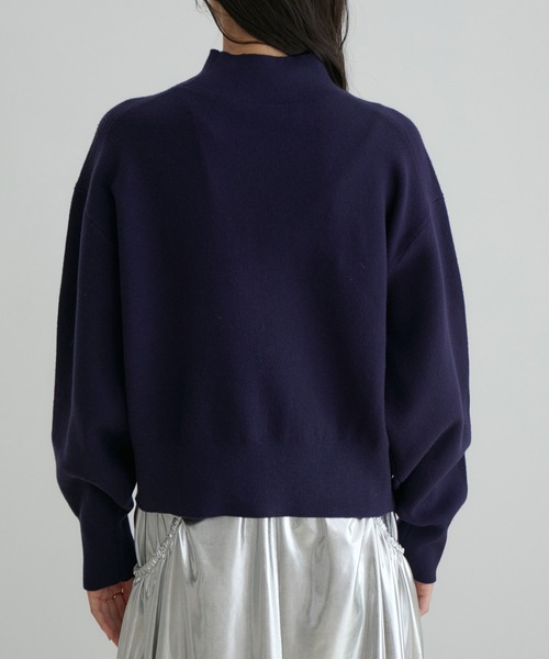 VIS（ビス）の「プチハイネックロゴ刺繍ニット（ニット/セーター・レディース・ブルー系その他/サックスブルー/グレー系その他・FREE）」の4枚目の写真