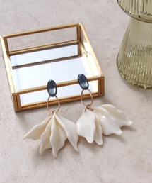 アクリルフラワーデコピアス
