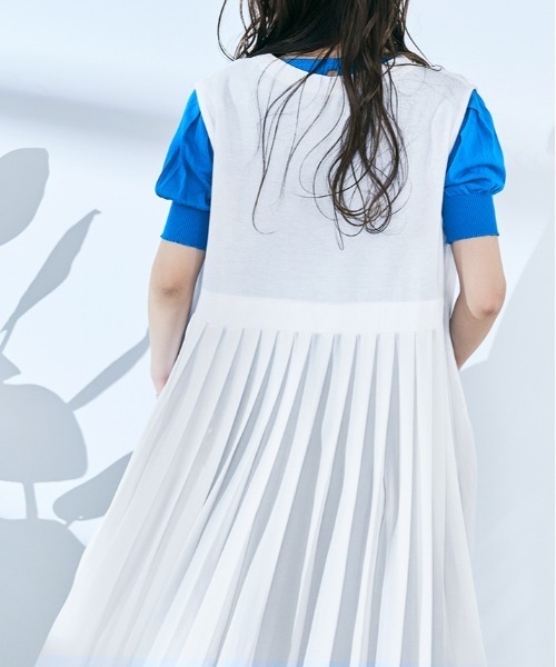 kirakiraShop(キラキラショップ)の「バック プリーツ ニットソー ロング ジレ(ベスト・レディース・ネイビー/モカ/グレー/ブラック/ホワイト・L/M)」の1枚目の写真