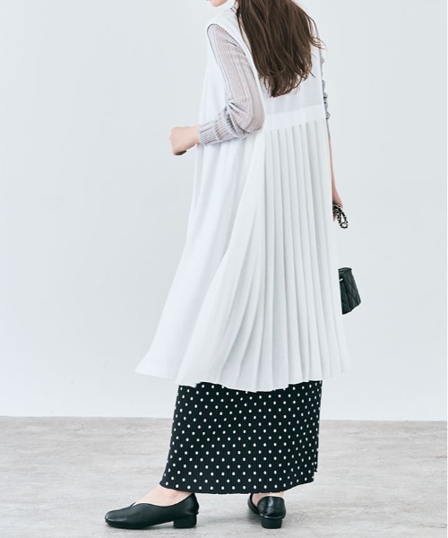 kirakiraShop(キラキラショップ)の「バック プリーツ ニットソー ロング ジレ(ベスト・レディース・ネイビー/モカ/グレー/ブラック/ホワイト・L/M)」の10枚目の写真