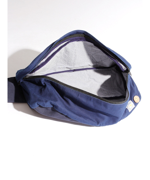Denime（ドゥニーム）の「NOMAD×Denime BODY BAG/ノマド×ドゥニーム　ボディバッグ（ボディバッグ/ウエストポーチ・メンズ・ネイビー・FREE）」の9枚目の写真