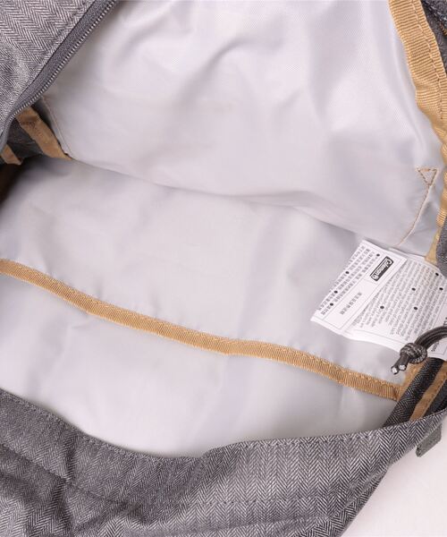 COLEMAN（コールマン）の「ウォーカー25（ヘリンボーン・バターナッツ・アイスホワイト）（バックパック/リュック・レディース・グレー系その他/ブラウン系その他/ホワイト系その他・25L）」の8枚目の写真