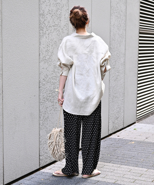 B.C STOCK(ベーセーストック)の「Wベルトプリーツイージーパンツ(その他パンツ・レディース・ブラック/アイボリー・FREE)」の9枚目の写真