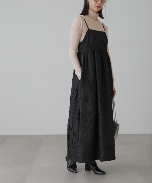 FREE'S MART（フリーズマート）の「◆バックオープンフレアマキシキャミワンピース（ワンピース・レディース・ブラック/ベージュ・SMALL/MEDIUM）」の4枚目の写真