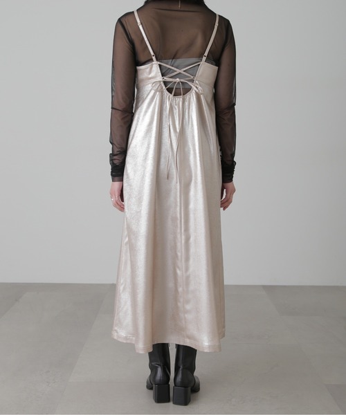 FREE'S MART（フリーズマート）の「◆バックオープンフレアマキシキャミワンピース（ワンピース・レディース・ブラック/ベージュ・SMALL/MEDIUM）」の17枚目の写真