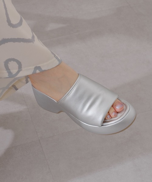 Kastane(カスタネ)の「【新色追加/カラバリ豊富】フラットソールサンダル(サンダル・レディース・ブルー系その他/ブラック/アイボリー/シルバー/ブラウン・38/36/37)」の19枚目の写真