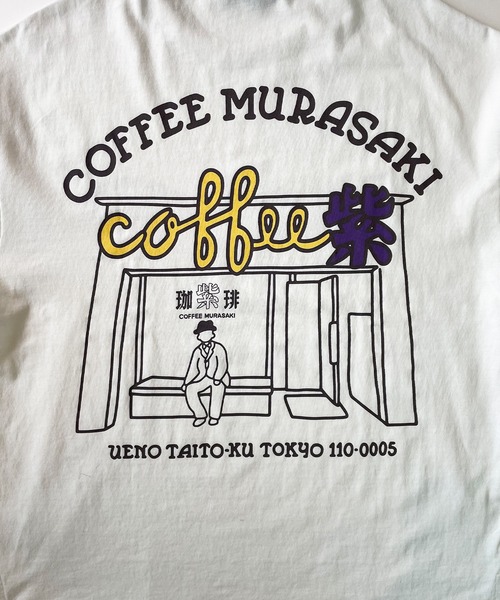 ムラサキスポーツ(ムラサキスポーツ)の「DEAR LAUREL/ディアローレル Tシャツ Graphic T-shirts "Coffee MURASAKI" D24S2109(Tシャツ/カットソー・メンズ・ホワイト/ブラック・M/L)」の4枚目の写真