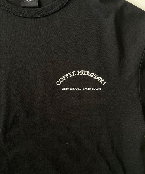 ムラサキスポーツ(ムラサキスポーツ)の「DEAR LAUREL/ディアローレル Tシャツ Graphic T-shirts "Coffee MURASAKI" D24S2109(Tシャツ/カットソー・メンズ・ホワイト/ブラック・M/L)」の10枚目の写真