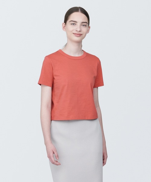 無印良品（ムジルシリョウヒン）の「婦人　ムラ糸ショート丈半袖Ｔシャツ（クルーネック）（Tシャツ/カットソー・レディース・レッド/ライトグリーン/ライトグレー/ホワイト/ブルー/ブラック・XL/L/M/S）」の6枚目の写真