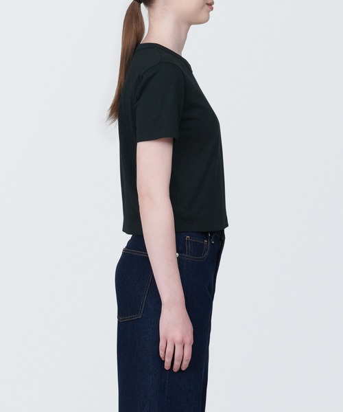 無印良品（ムジルシリョウヒン）の「婦人　ムラ糸ショート丈半袖Ｔシャツ（クルーネック）（Tシャツ/カットソー・レディース・レッド/ライトグリーン/ライトグレー/ホワイト/ブルー/ブラック・XL/L/M/S）」の21枚目の写真
