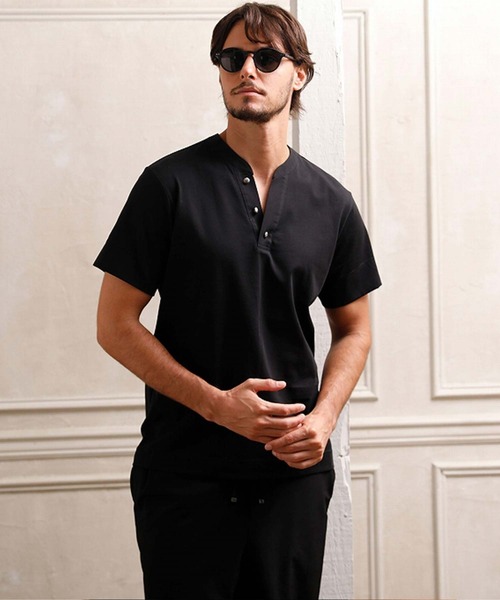 1PIU1UGUALE3  RELAX （ウノピゥウノウグァーレトレ リラックス）の「1PIU1UGUALE3 RELAX(ウノピゥウノウグァーレトレ リラックス)ヘンリーネック ロゴ刺繍 オリジナルロゴ 半袖Tシャツ（Tシャツ/カットソー・メンズ・ネイビー/ホワイト/ブラック・S/M/L/XL/XXL）」の16枚目の写真