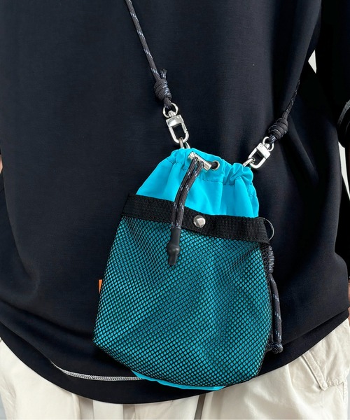 CPCM(シーピーシーエム)の「ナイロンパラコードミニショルダー(ショルダーバッグ・メンズ・マスタード/カーキ/ブラック/グレー/ブルー/ブラウン/ブラック系その他2/ブラック系その他3/グリーン系その他/ベージュ/グリーン/ブラック系その他/グレー系その他/アイボリー/ダークブラック/キャメル・FREE)」の14枚目の写真