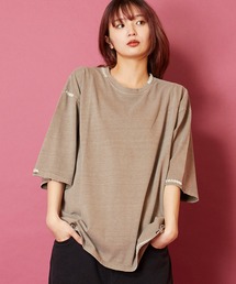 unrelaxing（アンリラクシング）の「ヴィンテージライク 古着風 綿100％ピグメント加工ダメージブランケットステッチTシャツ（Tシャツ/カットソー）」