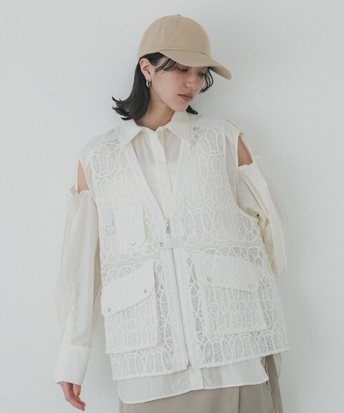 PUBLIC TOKYO（パブリックトウキョウ）の「エンブロイダリーポケッツジレ（ベスト・レディース・ホワイト/ブラック・FREE）」の16枚目の写真