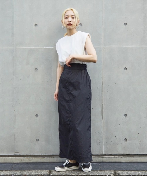 NOMINE(ノミネ)の「カットコンビ ワッシャー ワンピース(ワンピース・レディース・ブラック/レッド/ホワイト/グリーン・フリー)」の2枚目の写真
