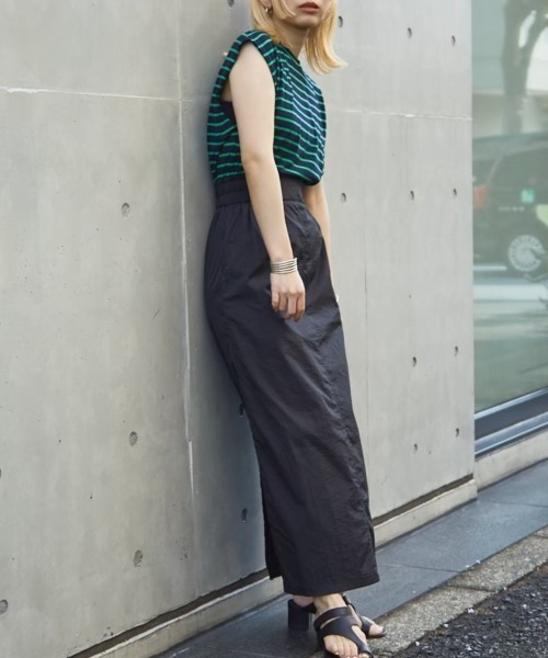 NOMINE(ノミネ)の「カットコンビ ワッシャー ワンピース(ワンピース・レディース・ブラック/レッド/ホワイト/グリーン・フリー)」の3枚目の写真