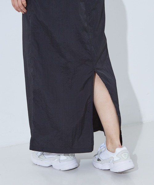 NOMINE(ノミネ)の「カットコンビ ワッシャー ワンピース(ワンピース・レディース・ブラック/レッド/ホワイト/グリーン・フリー)」の8枚目の写真