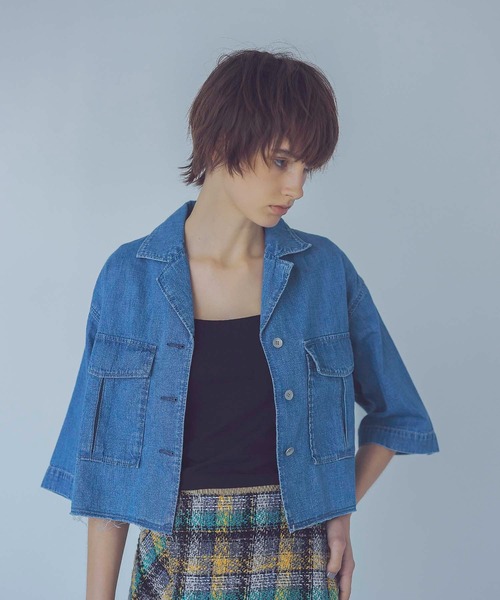 YANUK（ヤヌーク）の「YANUK / open collar denim shirt(オープンカラーデニムシャツ)（シャツ/ブラウス・レディース・ブルー・38）」の2枚目の写真