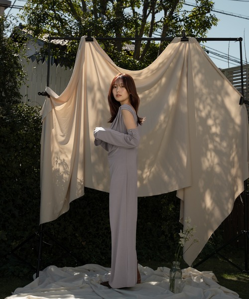 mideal（マイディール）の「drape arm warmer onepiece / ドレープアームウォーマーワンピース（ワンピース・レディース・イエロー/ブルー・FREE）」の6枚目の写真