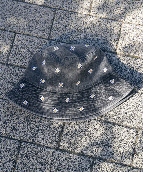 VENCEEXCHANGE(ヴァンスエクスチェンジ)の「デニムマーガレットバケットハット(ハット・レディース・ネイビー/ブルー/ブラック・FREE)」の4枚目の写真