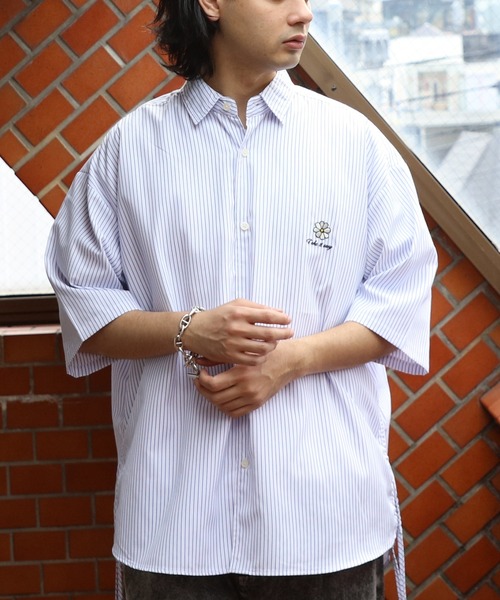 ８(eight)（エイト）の「フラワー刺繍脇シャーリング半袖シャツ（シャツ/ブラウス・メンズ・ホワイト/ブルー系その他/ブルー・LARGE/MEDIUM）」の16枚目の写真