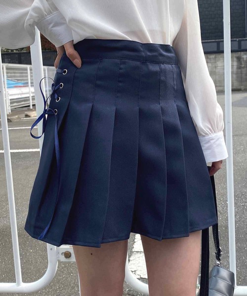 NANEA(ナネア)の「サイドレースアッププリーツミニスカート(スカート・レディース・ブラウン/グレー/ホワイト/ブラック/ネイビー/ピンク・LARGE/SMALL/MEDIUM)」の22枚目の写真