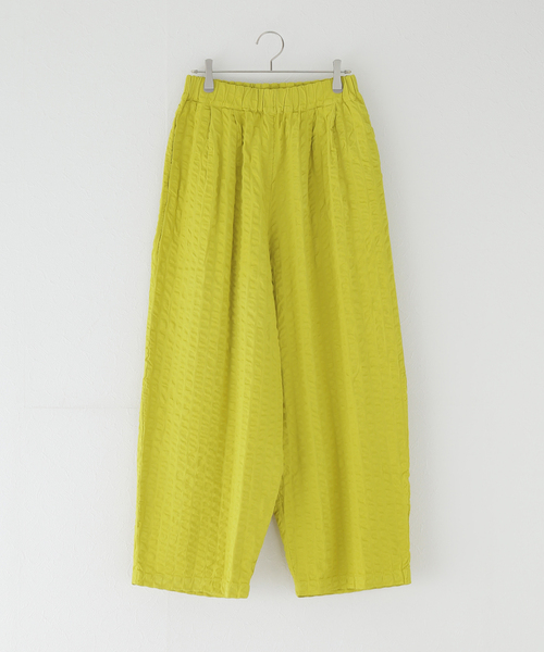 black crane カーペーターパンツ Black Crane Straight Draped Pants, Cream – Glasswing