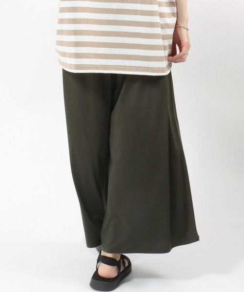 Salong hameu(サロン ハミュー)の「「着用動画あり」ストレッチ ワイドアンクルパンツ/イージーパンツ/ステテコ/無地・総柄・ライン柄・花柄・アニマル柄(その他パンツ・レディース・ブラック系その他3/ネイビー/レオパード/カーキオリーブ/グレイッシュベージュ/ブラック系その他2/ブラック/ブラック系その他5/ネイビー系1/ゼブラ/ブラック系その他4/ブラック系その他6・L/M)」の9枚目の写真