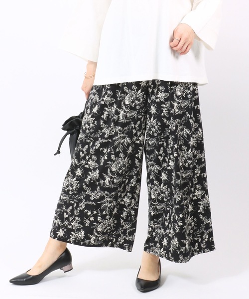 Salong hameu(サロン ハミュー)の「「着用動画あり」ストレッチ ワイドアンクルパンツ/イージーパンツ/ステテコ/無地・総柄・ライン柄・花柄・アニマル柄(その他パンツ・レディース・ブラック系その他3/ネイビー/レオパード/カーキオリーブ/グレイッシュベージュ/ブラック系その他2/ブラック/ブラック系その他5/ネイビー系1/ゼブラ/ブラック系その他4/ブラック系その他6・L/M)」の6枚目の写真