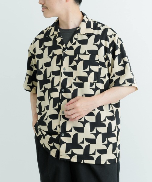 ITEMS URBANRESEARCH(アイテムズ アーバンリサーチ)の「総柄オープンカラー ショートスリーブシャツ(シャツ/ブラウス・メンズ・その他2/その他3/その他1・MEDIUM/LARGE)」の3枚目の写真