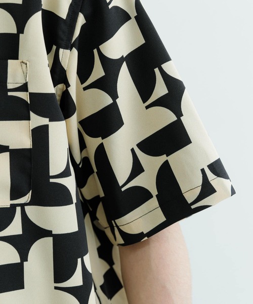 ITEMS URBANRESEARCH(アイテムズ アーバンリサーチ)の「総柄オープンカラー ショートスリーブシャツ(シャツ/ブラウス・メンズ・その他2/その他3/その他1・MEDIUM/LARGE)」の20枚目の写真