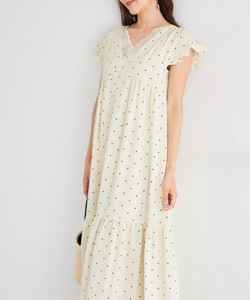 tocco closet(トッコ クローゼット)の「【ZOZO限定】バックリボンドットワンピース(ワンピース・レディース・オフホワイト/ブラック・M)」の1枚目の写真