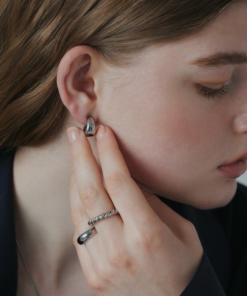 CENE（セネ）の「【CENE】セネ/プランプイヤリング（イヤリング・レディース・ゴールド/シルバー・FREE）」の11枚目の写真