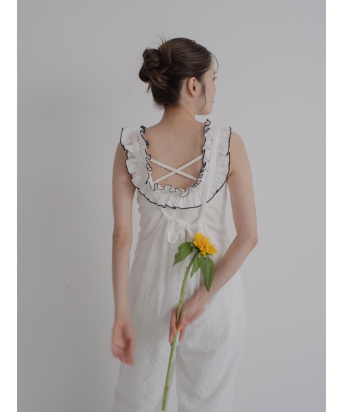 JUMELLE(ジュメロ)の「eyelet lace overall【低身長~高身長】(サロペット/オーバーオール・レディース・ホワイト・MEDIUM/SMALL)」の7枚目の写真