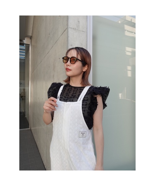 JUMELLE(ジュメロ)の「eyelet lace overall【低身長~高身長】(サロペット/オーバーオール・レディース・ホワイト・MEDIUM/SMALL)」の2枚目の写真