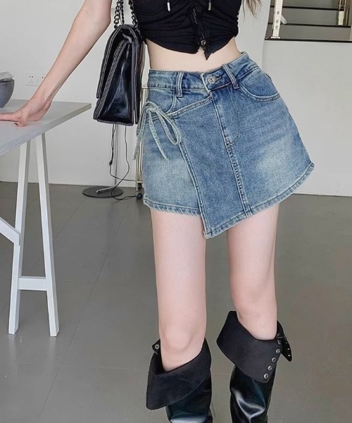 d.i.a　ダイヤ　スカート風ショートパンツ　金ボタン　黒　S ゴールドジャパン GOLDJAPAN スカート風ショートパンツ スカート