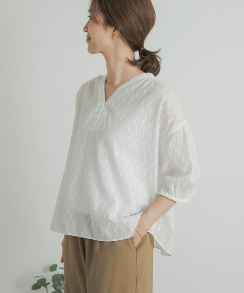 URBAN RESEARCH DOORS（アーバンリサーチドアーズ）の「コットンジャガードギャザーブラウス（シャツ/ブラウス・レディース・ブラック/オフホワイト・MEDIUM）」の16枚目の写真