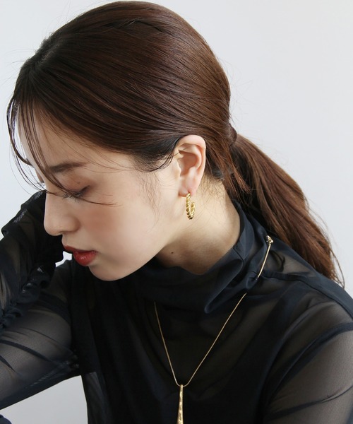 abaskdesign(アバスクデザイン)の「金属アレルギー対応 ツイストステンレスピアス M(ピアス(両耳用)・レディース・シルバー/ゴールド・FREE)」の13枚目の写真