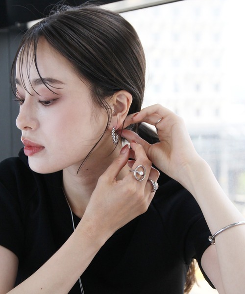 abaskdesign(アバスクデザイン)の「金属アレルギー対応 ツイストステンレスピアス M(ピアス(両耳用)・レディース・シルバー/ゴールド・FREE)」の10枚目の写真