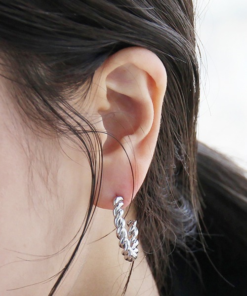 abaskdesign(アバスクデザイン)の「金属アレルギー対応 ツイストステンレスピアス M(ピアス(両耳用)・レディース・シルバー/ゴールド・FREE)」の16枚目の写真